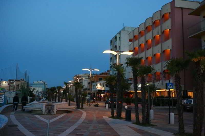 Hotel Italy Misano Adriatico Exteriör bild