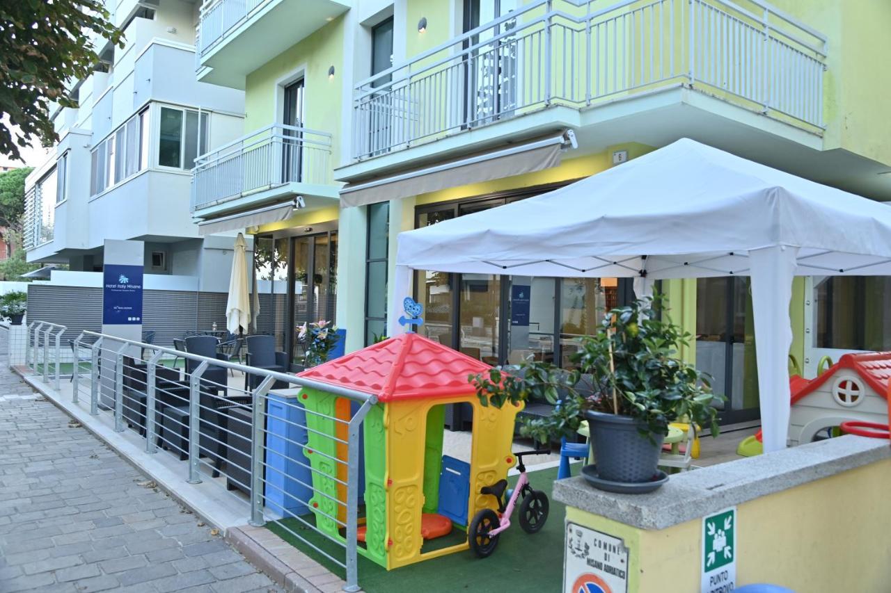 Hotel Italy Misano Adriatico Exteriör bild