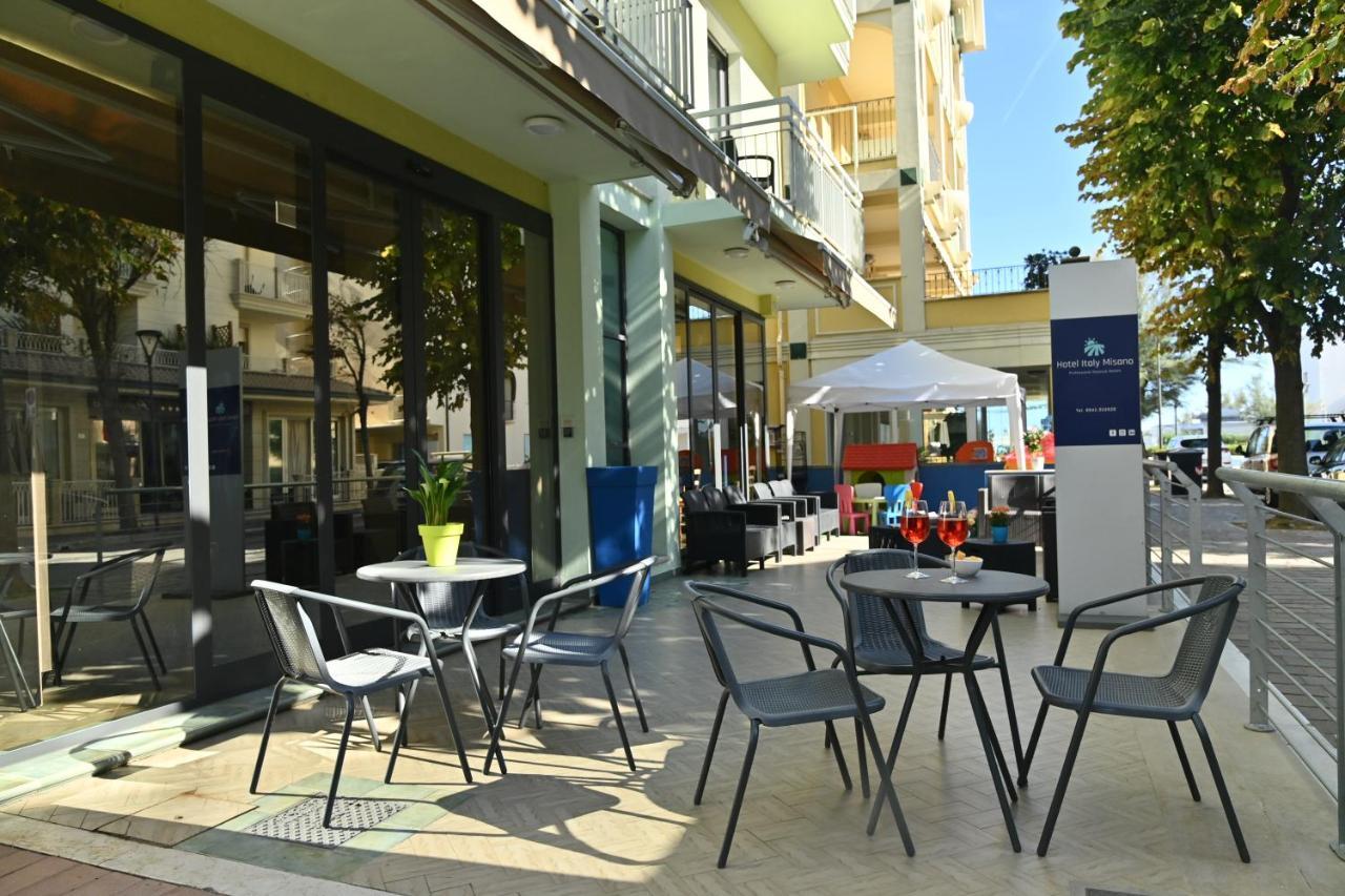 Hotel Italy Misano Adriatico Exteriör bild