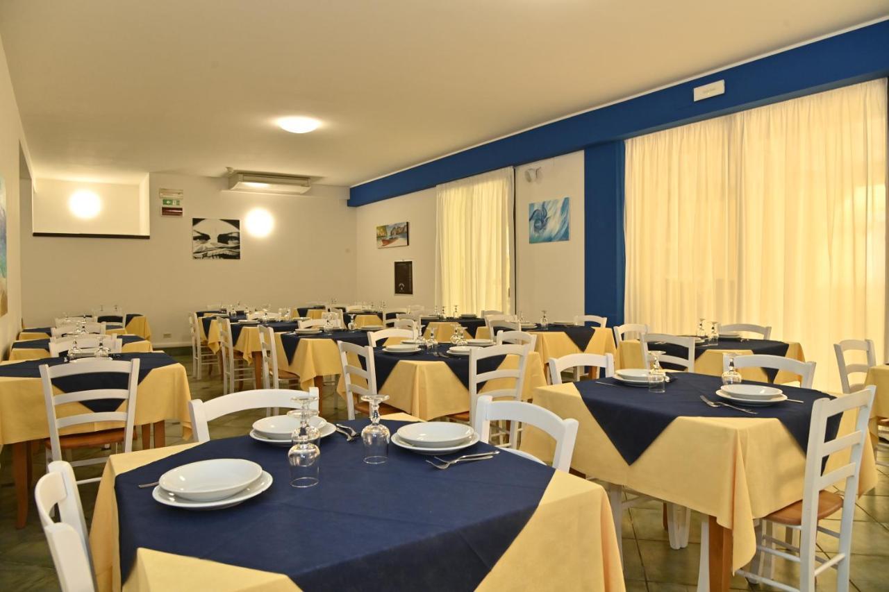 Hotel Italy Misano Adriatico Exteriör bild